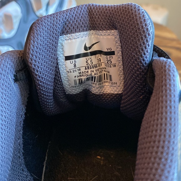 Nike Cleats - Picture 6 of 6